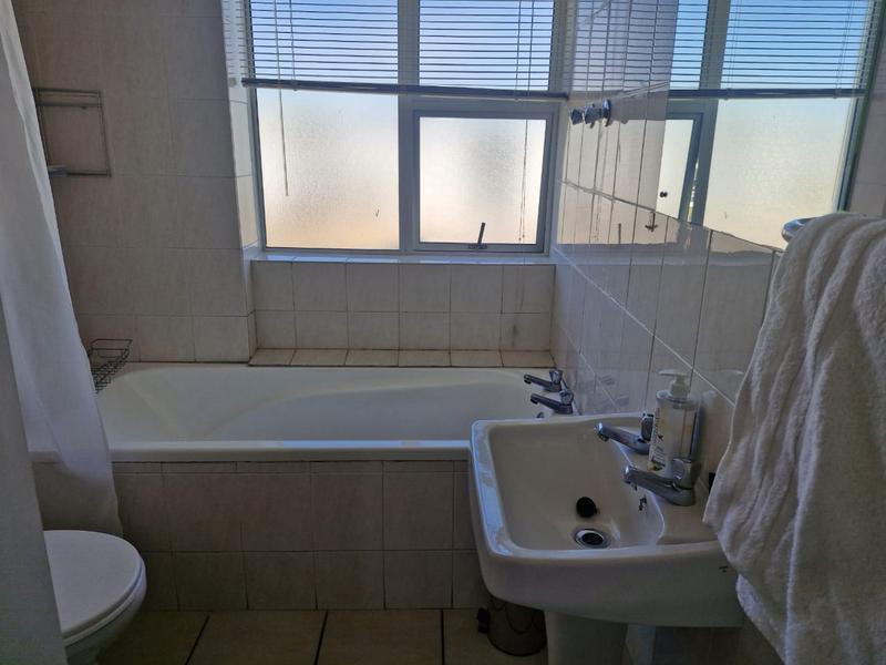 To Let 2 Bedroom Property for Rent in Big Bay Western Cape
